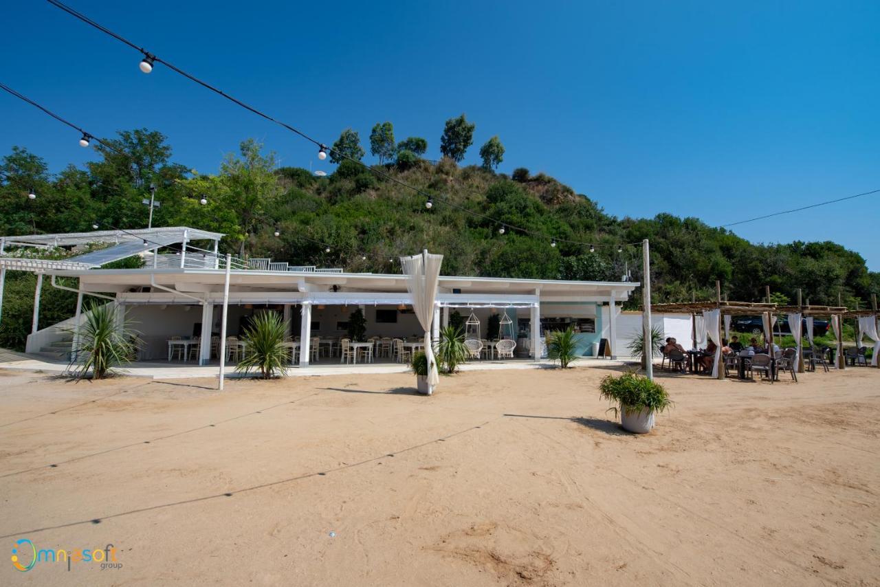 Grotta Del Saraceno Aparthotel Васто Екстериор снимка