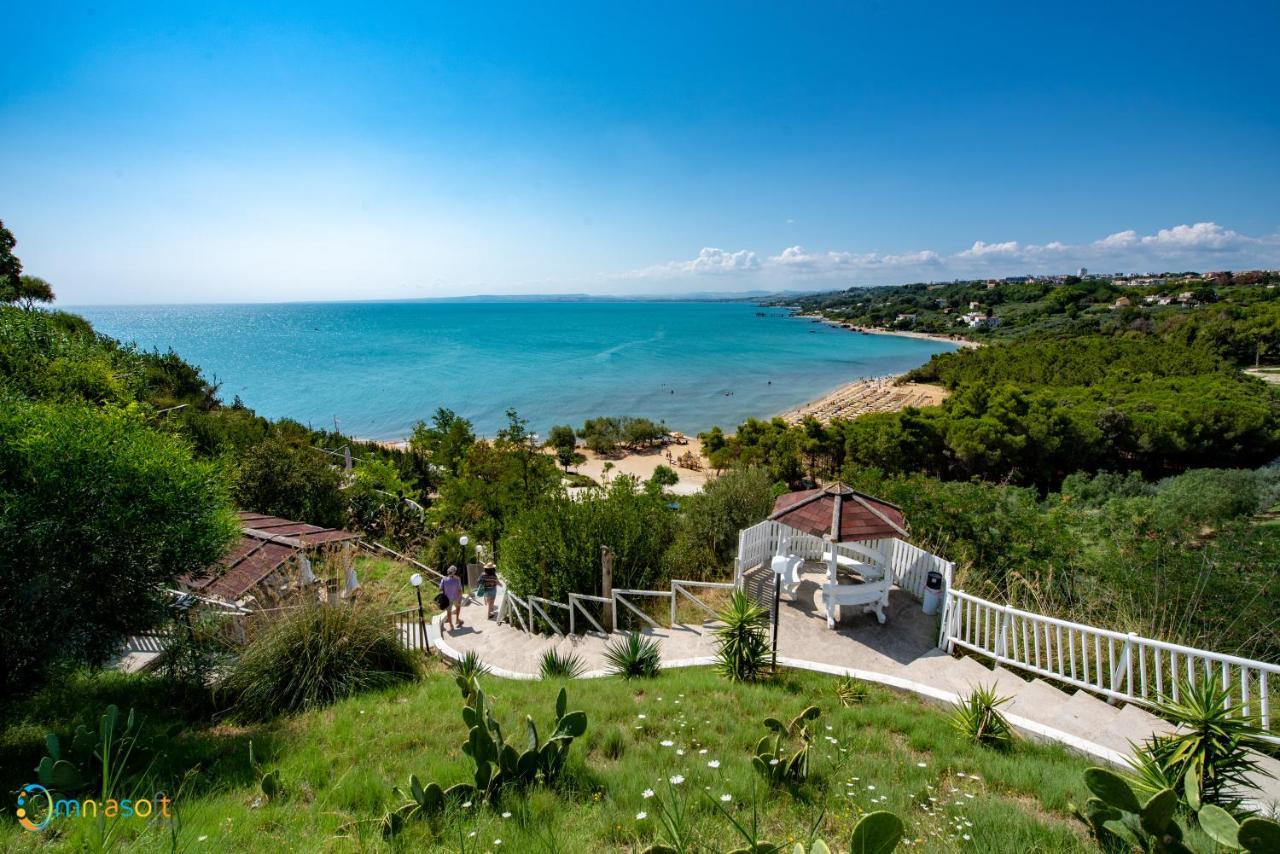 Grotta Del Saraceno Aparthotel Васто Екстериор снимка