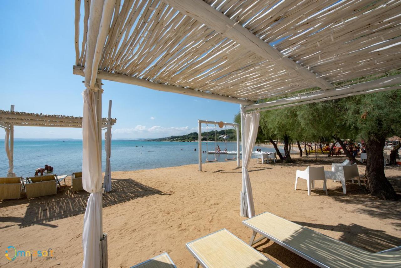 Grotta Del Saraceno Aparthotel Васто Екстериор снимка