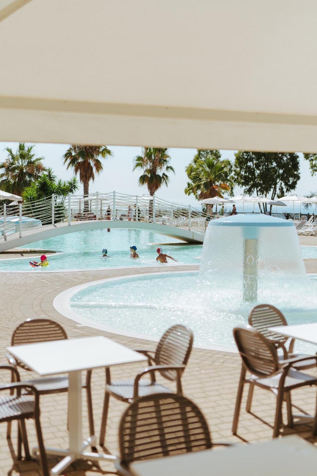 Grotta Del Saraceno Aparthotel Васто Екстериор снимка
