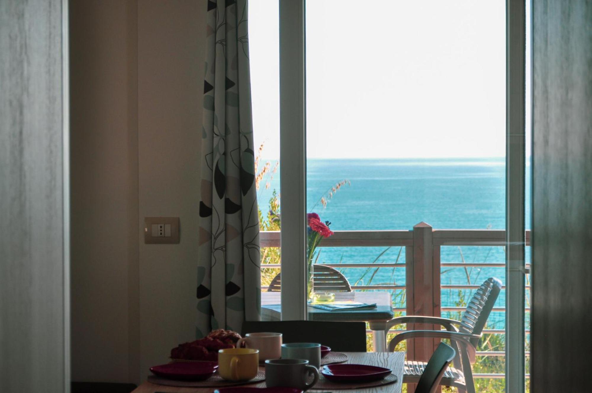 Grotta Del Saraceno Aparthotel Васто Екстериор снимка